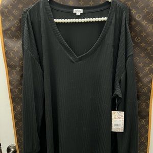 Kensie black long sleeve top- NWT